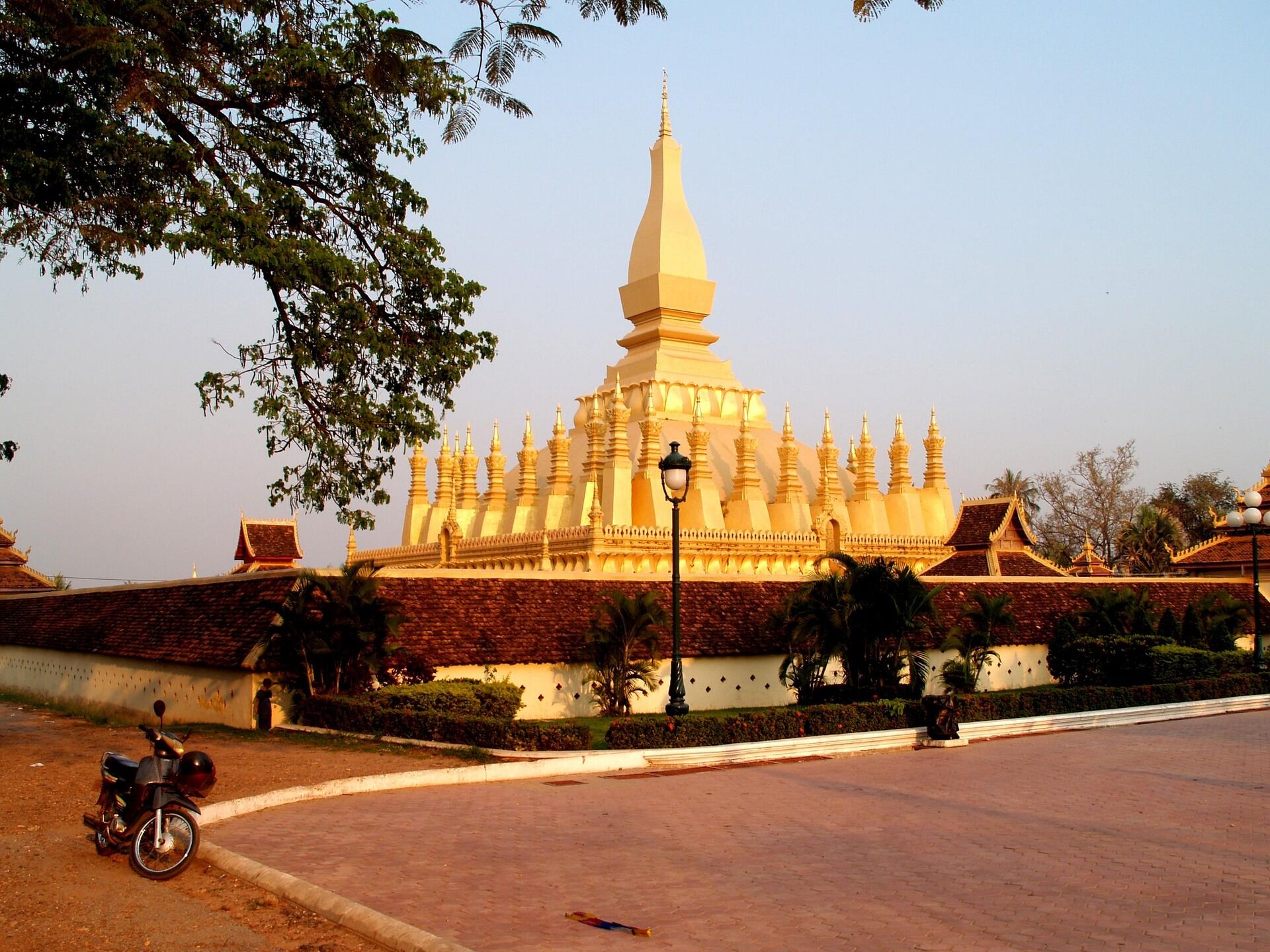 Cross-Border Adventure: Vientiane to Chiang Rai 9-Day